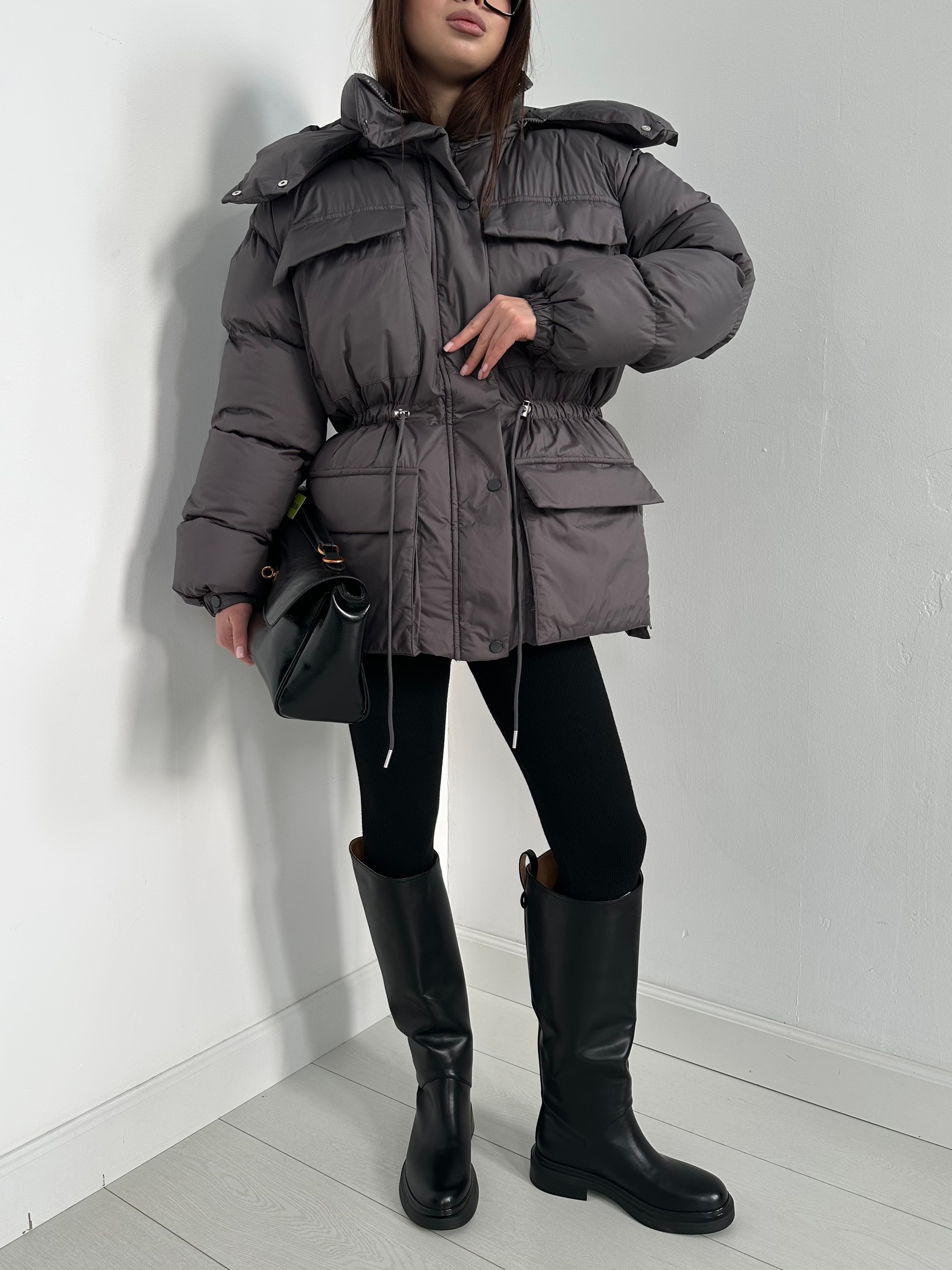 Куртка W 639  на кулиске короткая