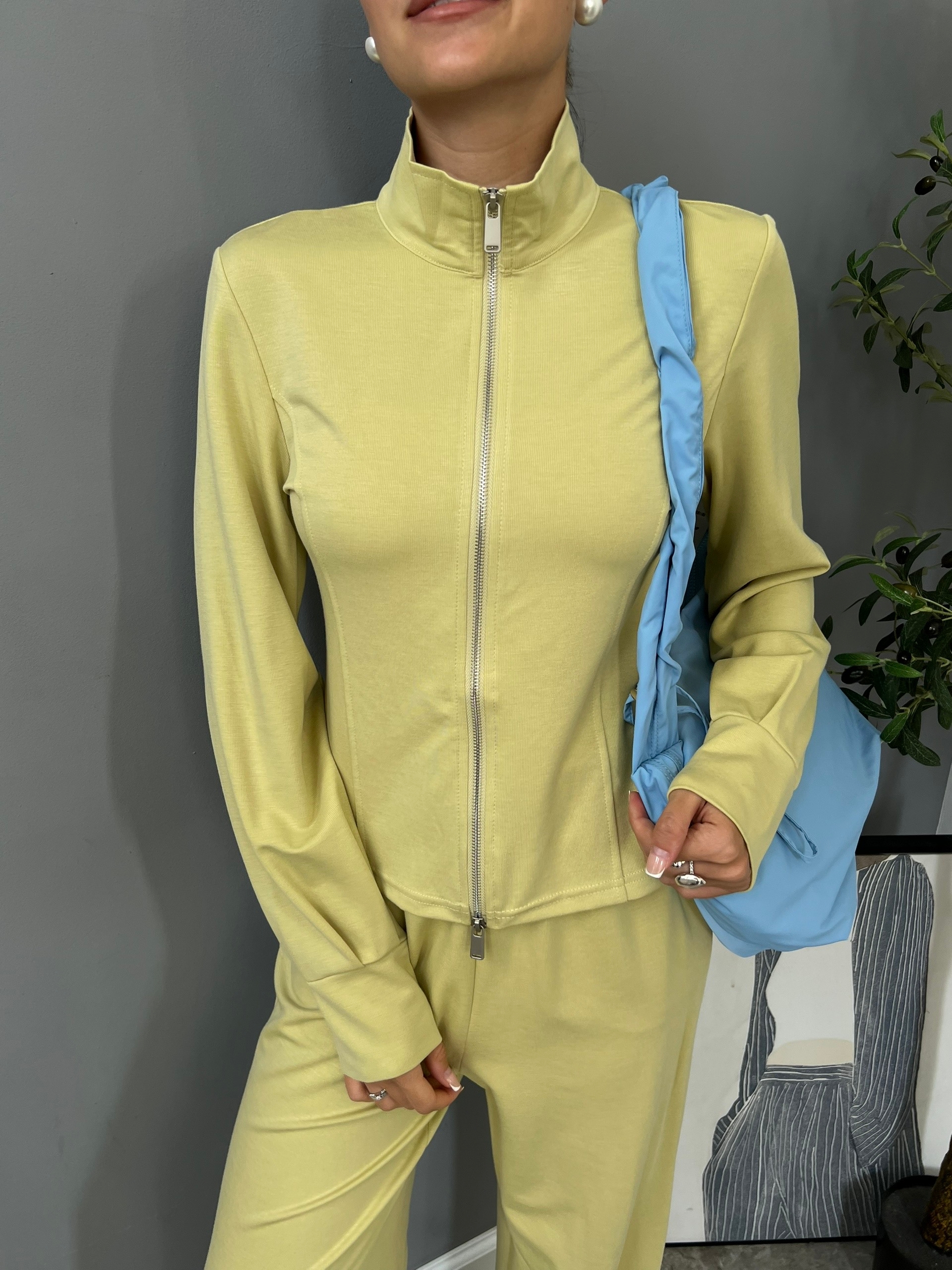 Костюм MISS DIVA 12313 Кофта на замке+Штаны