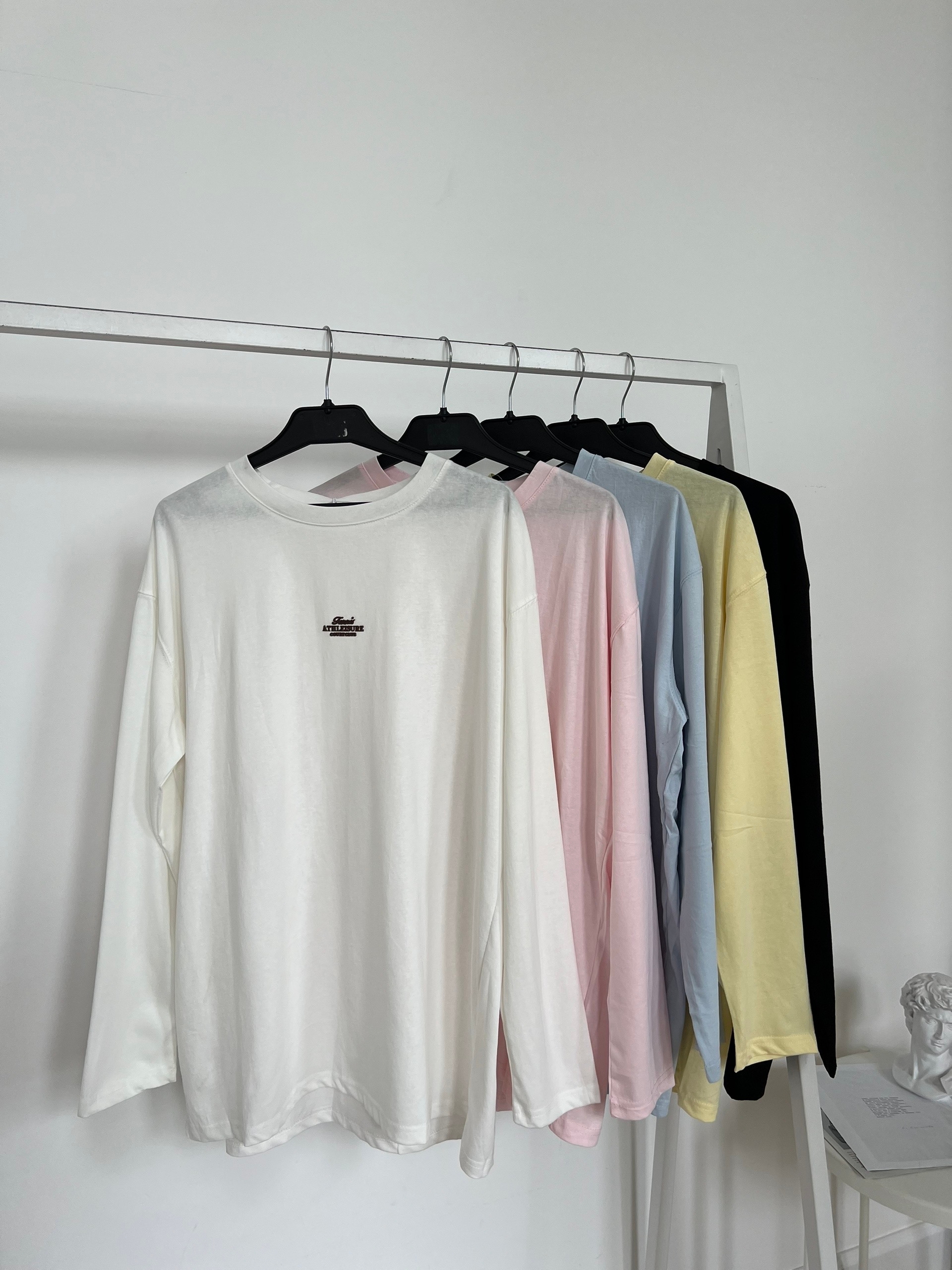 Лонгслив Korea 3585 по серед.надпись  ATHLEISURE