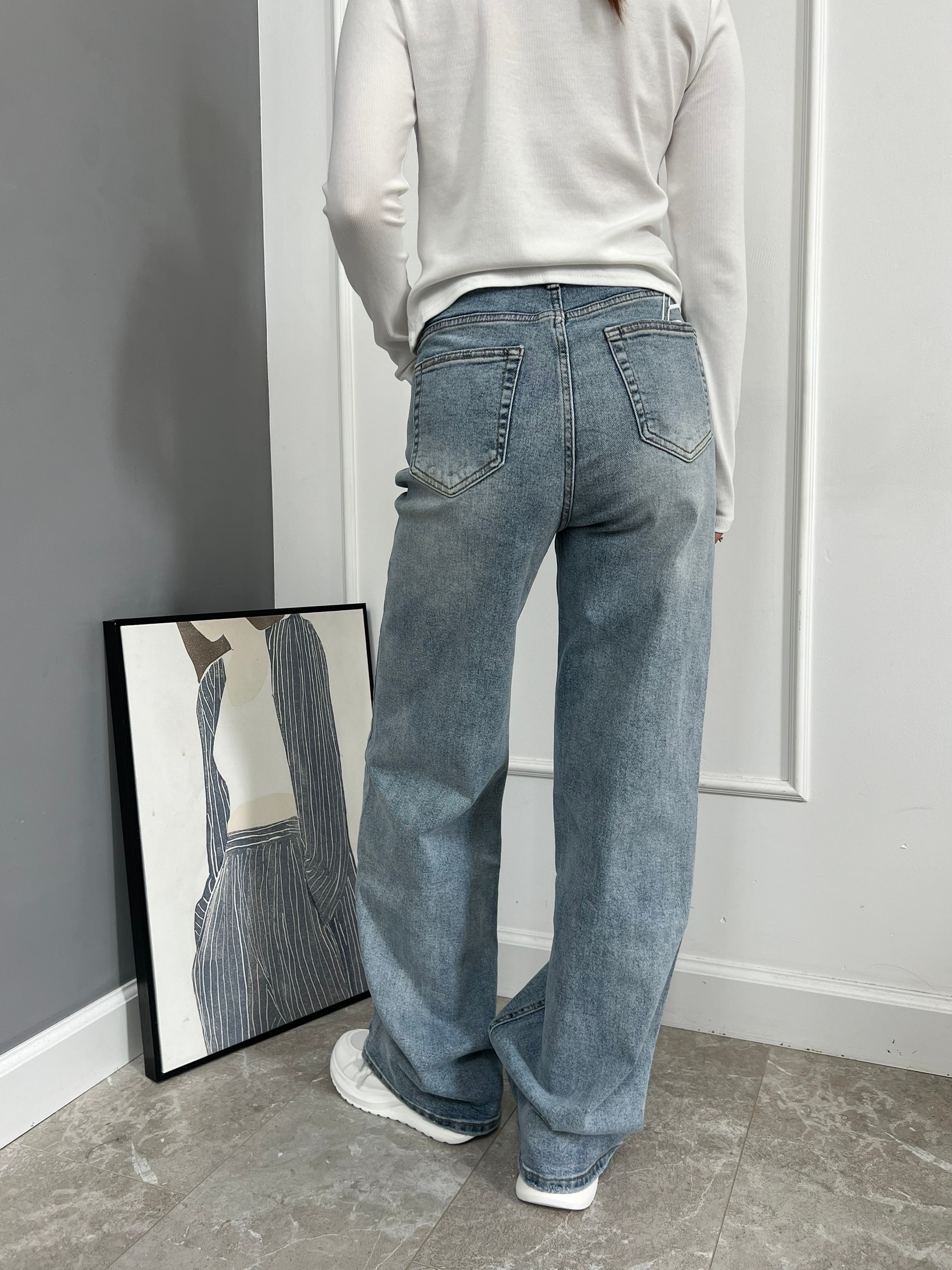 Джинсы ЕВ5612 Praisejeans Прямые