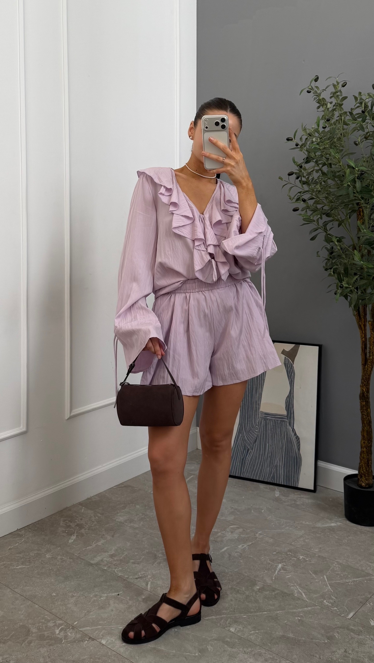 Костюм MoMo 7056 блуза с рюшами+корты легкие