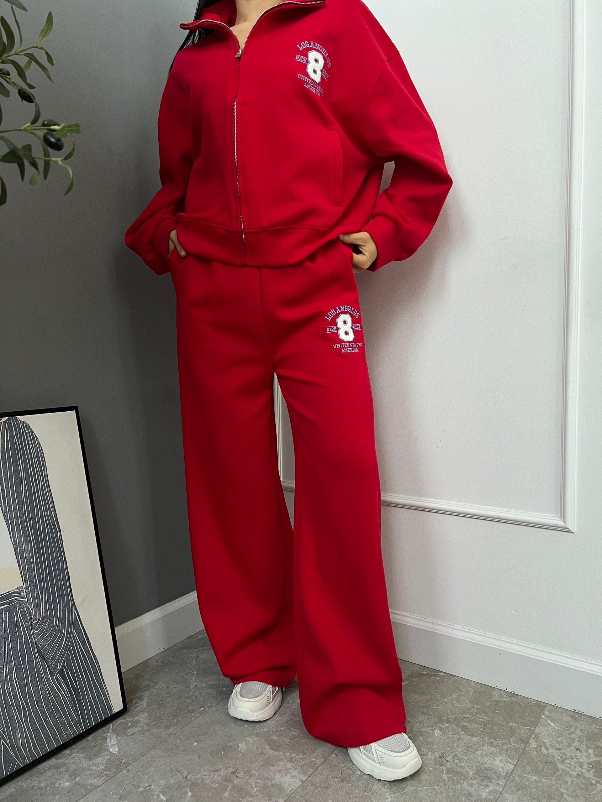 Костюм Korea  26255 Los Angeles
